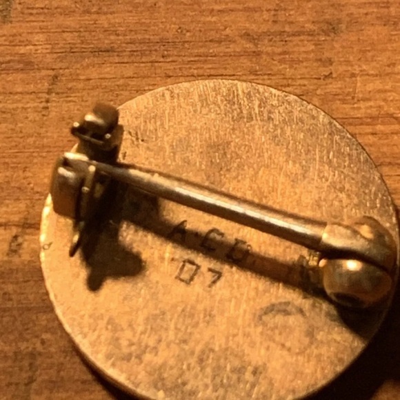 Antique 1920-1930 High School Pins & Pendant, Tonawanda, National Honor Society - Picture 6 of 16